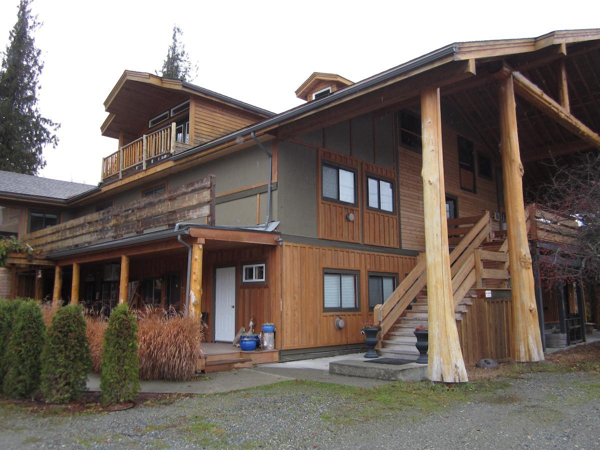 Bella Coola Mountain Lodge Hagensborg Exteriér fotografie