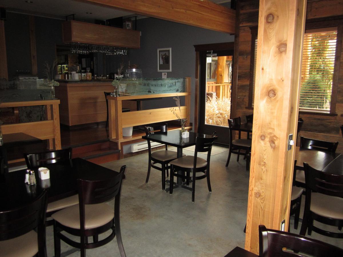Bella Coola Mountain Lodge Hagensborg Exteriér fotografie